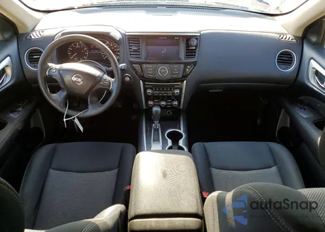 2017 Nissan Pathfinder S z USA, uszkodzony, nr VIN 5N1DR2MN3HC695900